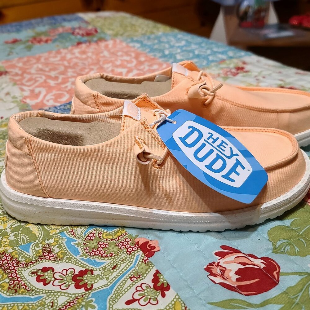 NWT Hey Dude, Women's Size 9 US